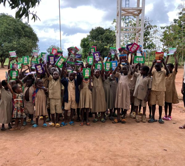 PROJET ” UN ENFANT, UN KIT SCOLAIRE “