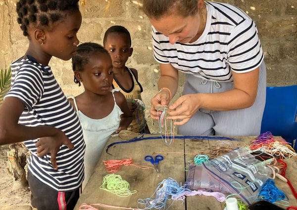 RETOUR EN IMAGES SUR NOTRE MISSION DE RÉNOVATION, DE SOUTIEN SCOLAIRE ET D’ACTIVITÉS AVEC LES ENFANTS