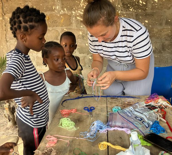 RETOUR EN IMAGES SUR NOTRE MISSION DE RÉNOVATION, DE SOUTIEN SCOLAIRE ET D’ACTIVITÉS AVEC LES ENFANTS